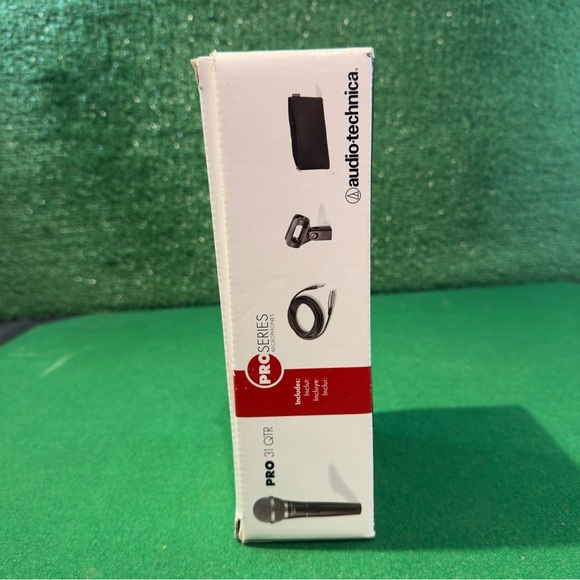 Audio Technica PRO 31QTR Microphone - Black and Silver - Picture 2 of 7